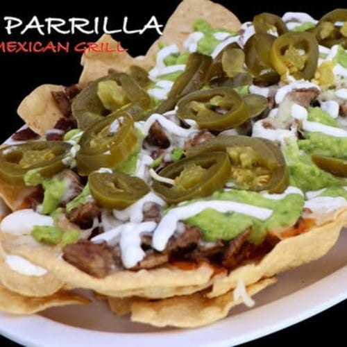 Grande Nachos.